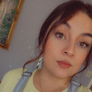 Meet your Posher, Julia